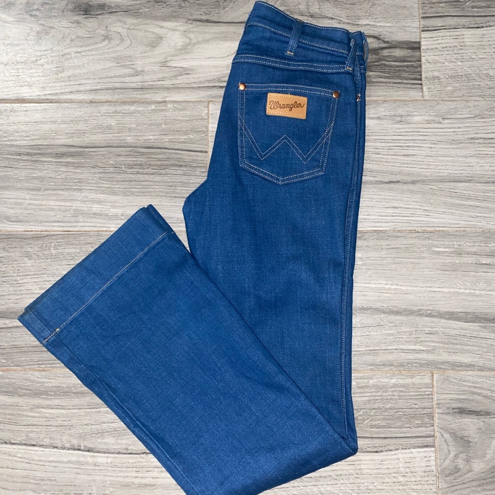 Wrangler Trouser Flares, mid rise